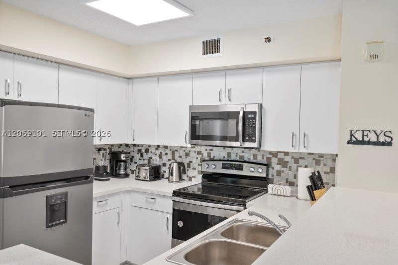19999 E Country Club Dr #1206, Aventura FL 33180