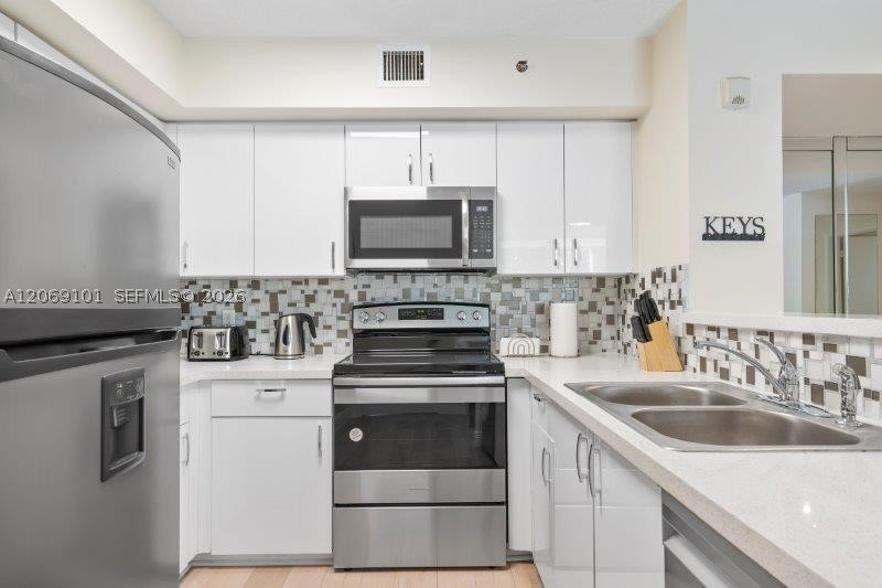 19999 E Country Club Dr #1206, Aventura FL 33180