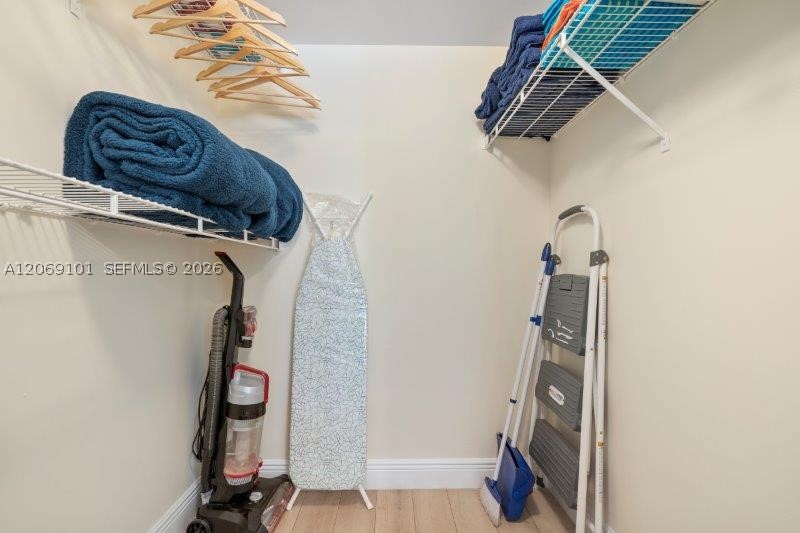 19999 E Country Club Dr #1206, Aventura FL 33180