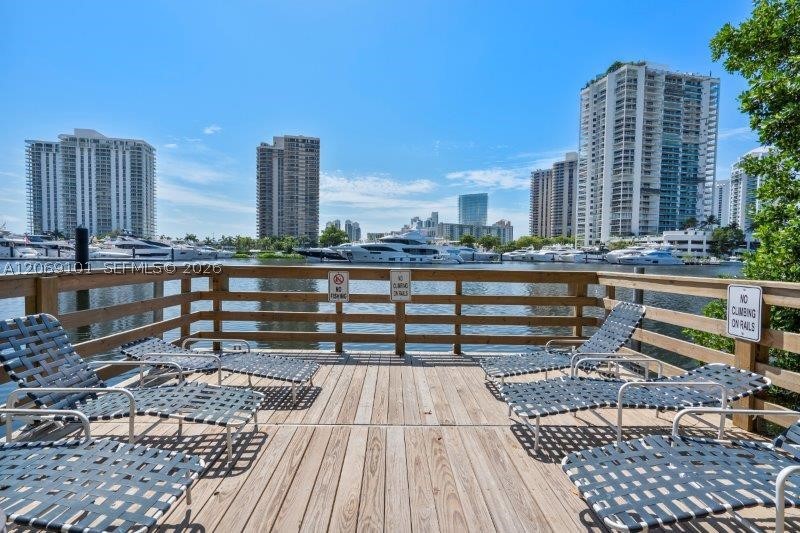 19999 E Country Club Dr #1206, Aventura FL 33180