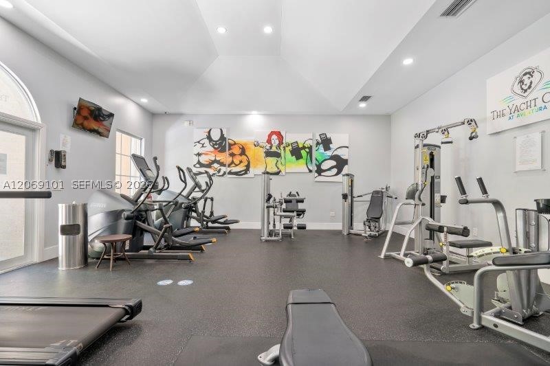 19999 E Country Club Dr #1206, Aventura FL 33180