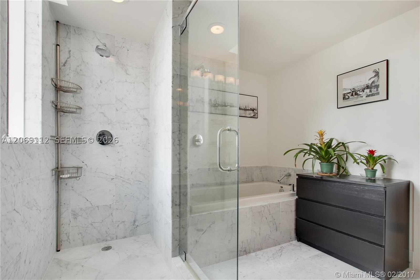 244 Biscayne Blvd #2109, Miami FL 33132