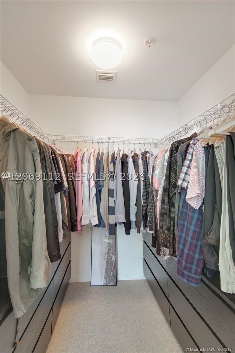 244 Biscayne Blvd #2109, Miami FL 33132