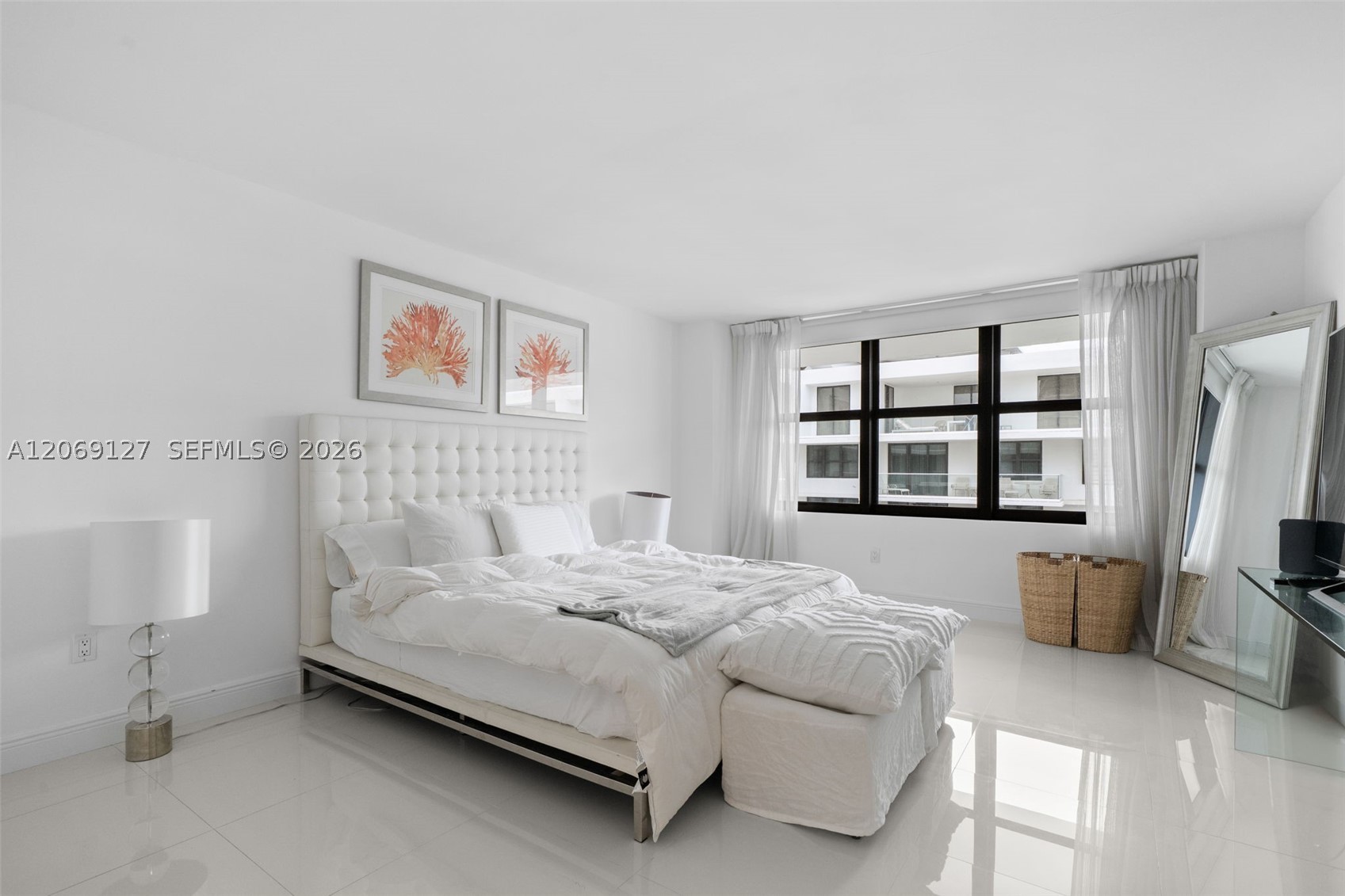 9801 Collins Ave #20V, Bal Harbour FL 33154