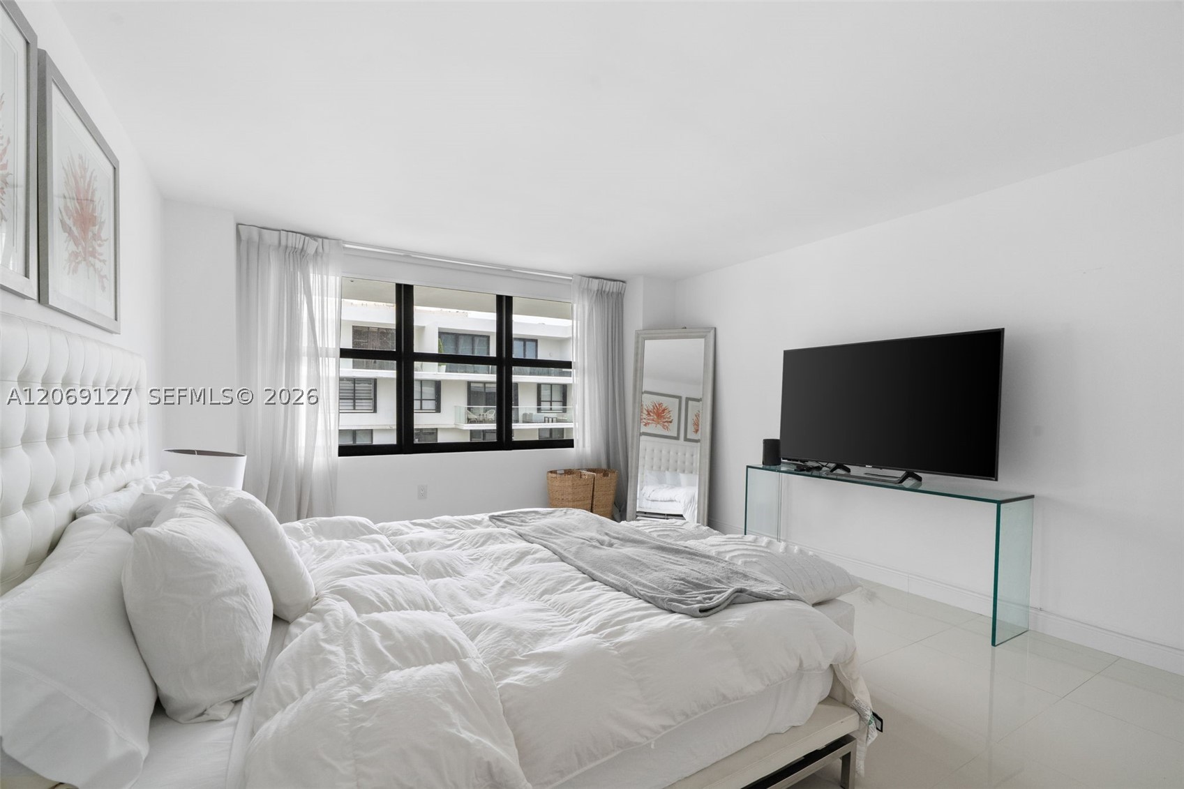 9801 Collins Ave #20V, Bal Harbour FL 33154