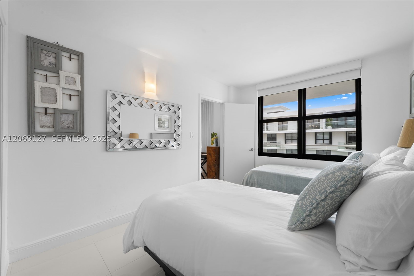 9801 Collins Ave #20V, Bal Harbour FL 33154
