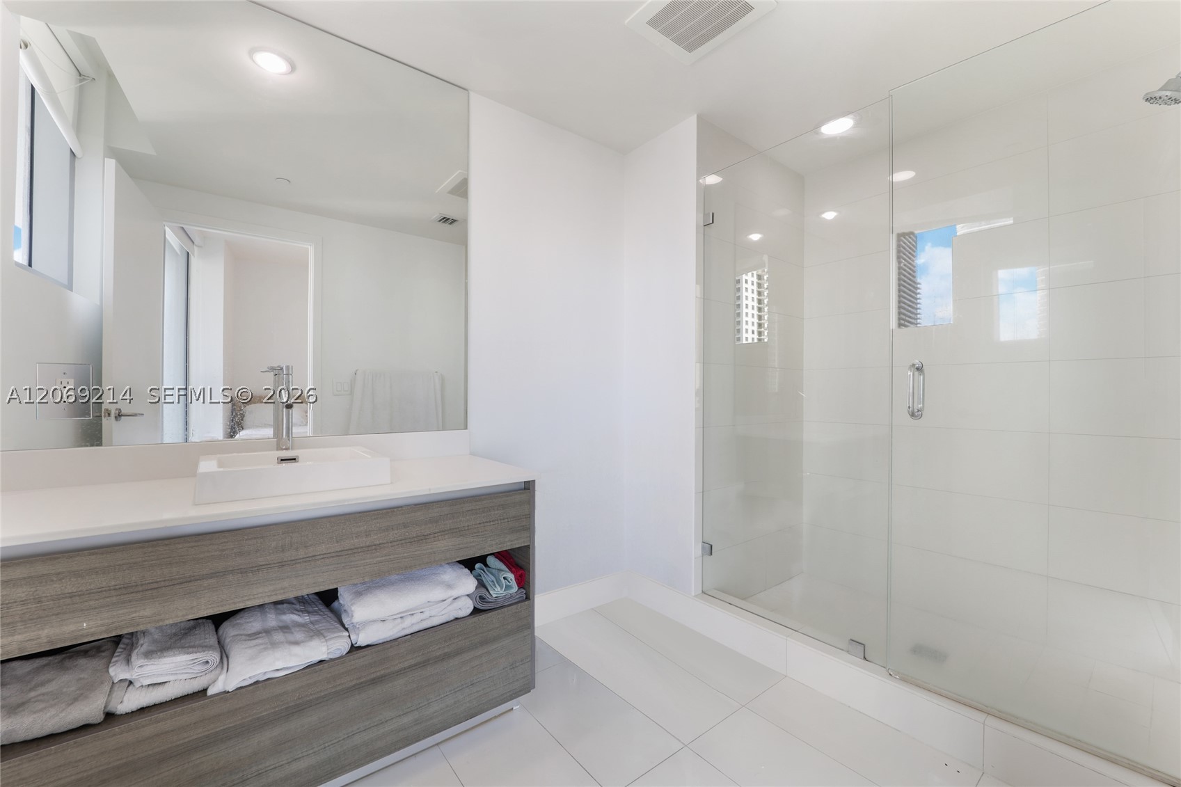 1100 S Miami Ave #1607, Miami FL 33130