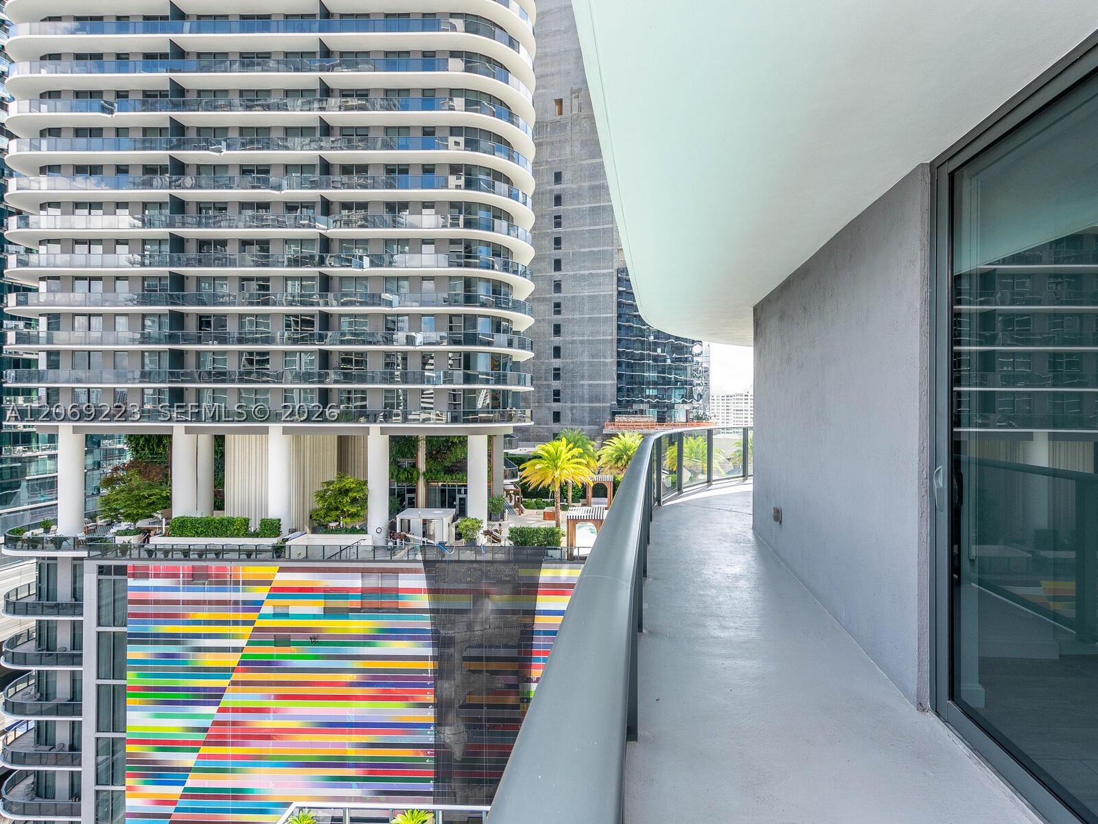 45 SW 9th St #1201, Miami FL 33130