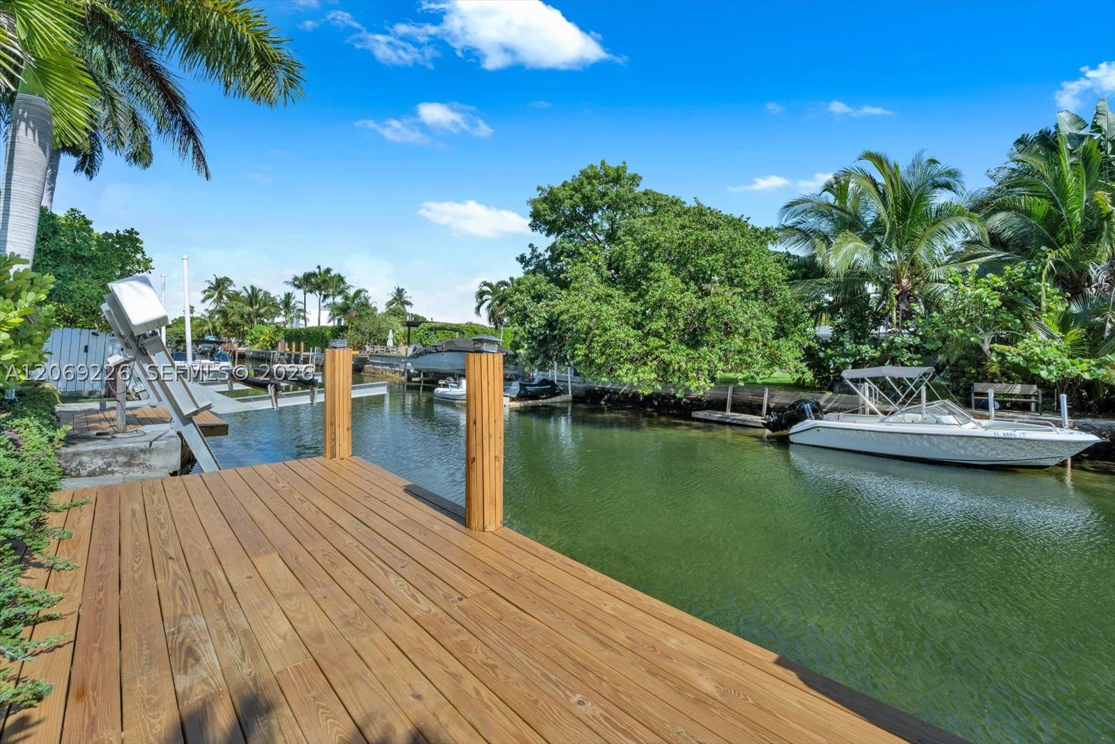 1777 Daytonia Rd, Miami Beach FL 33141