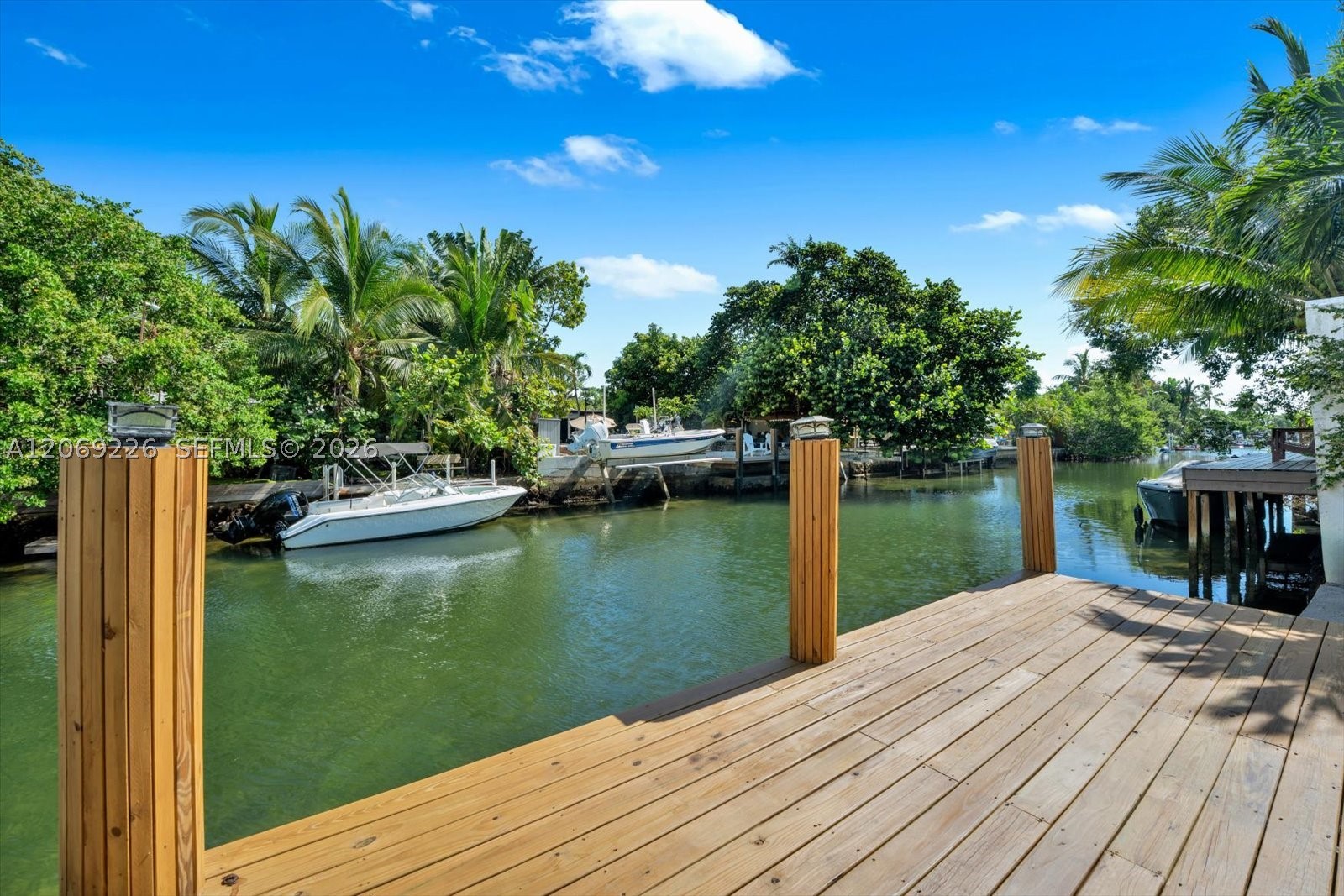 1777 Daytonia Rd, Miami Beach FL 33141