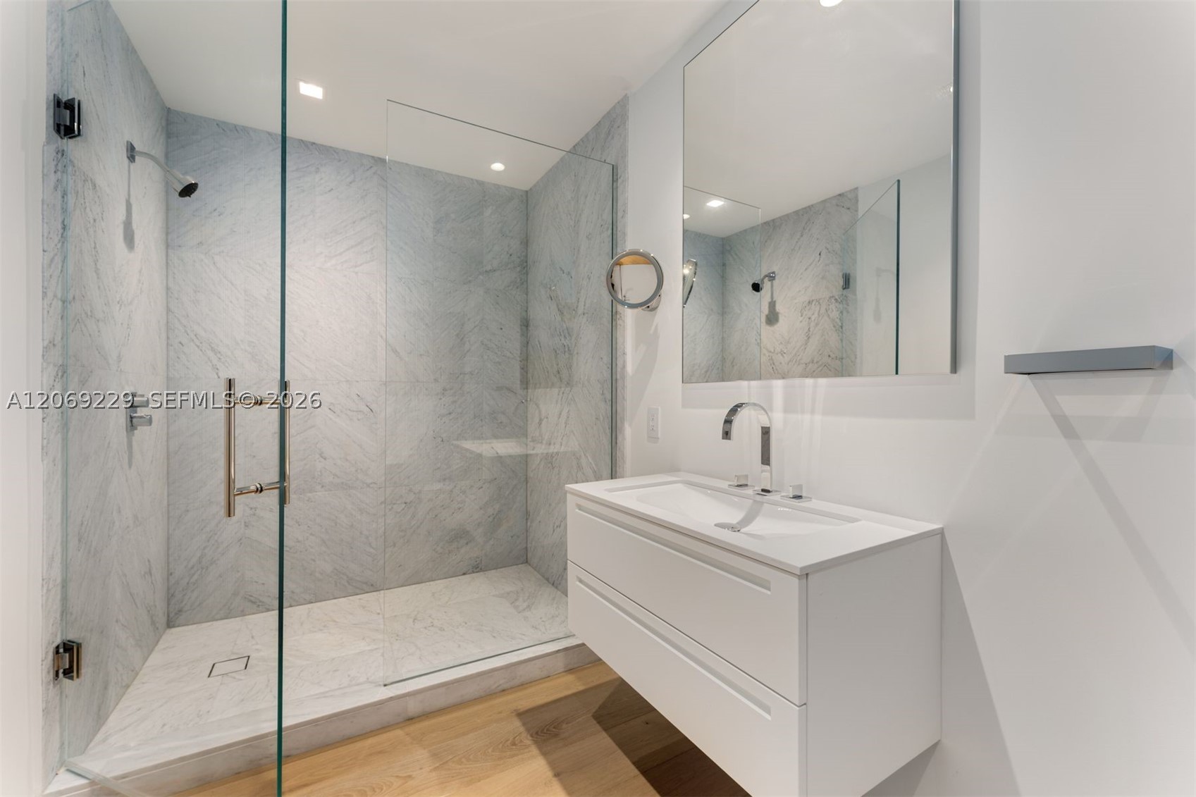 6893 Fisher Island Dr 6893 Lphcenter #6893, Miami Beach FL 33109