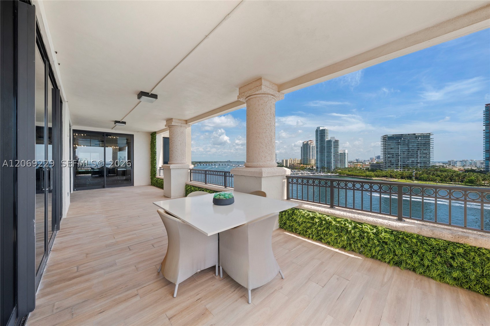 6893 Fisher Island Dr 6893 Lphcenter #6893, Miami Beach FL 33109