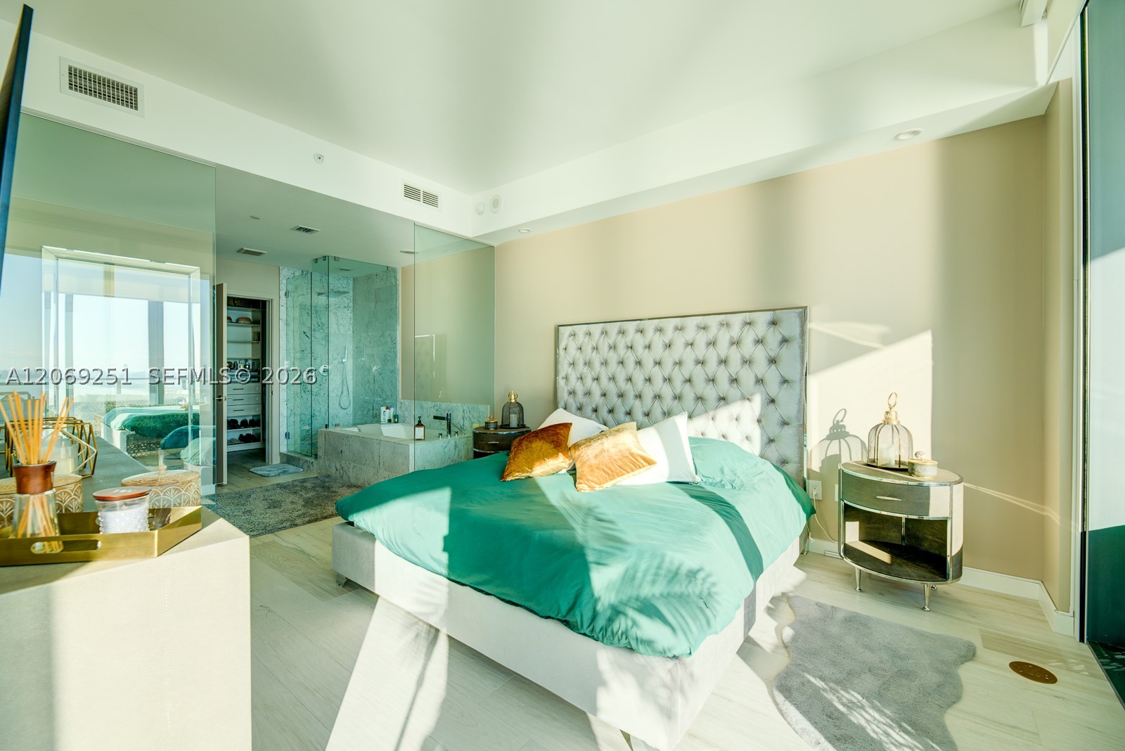 480 NE 31 ST #2601, Miami FL 33137