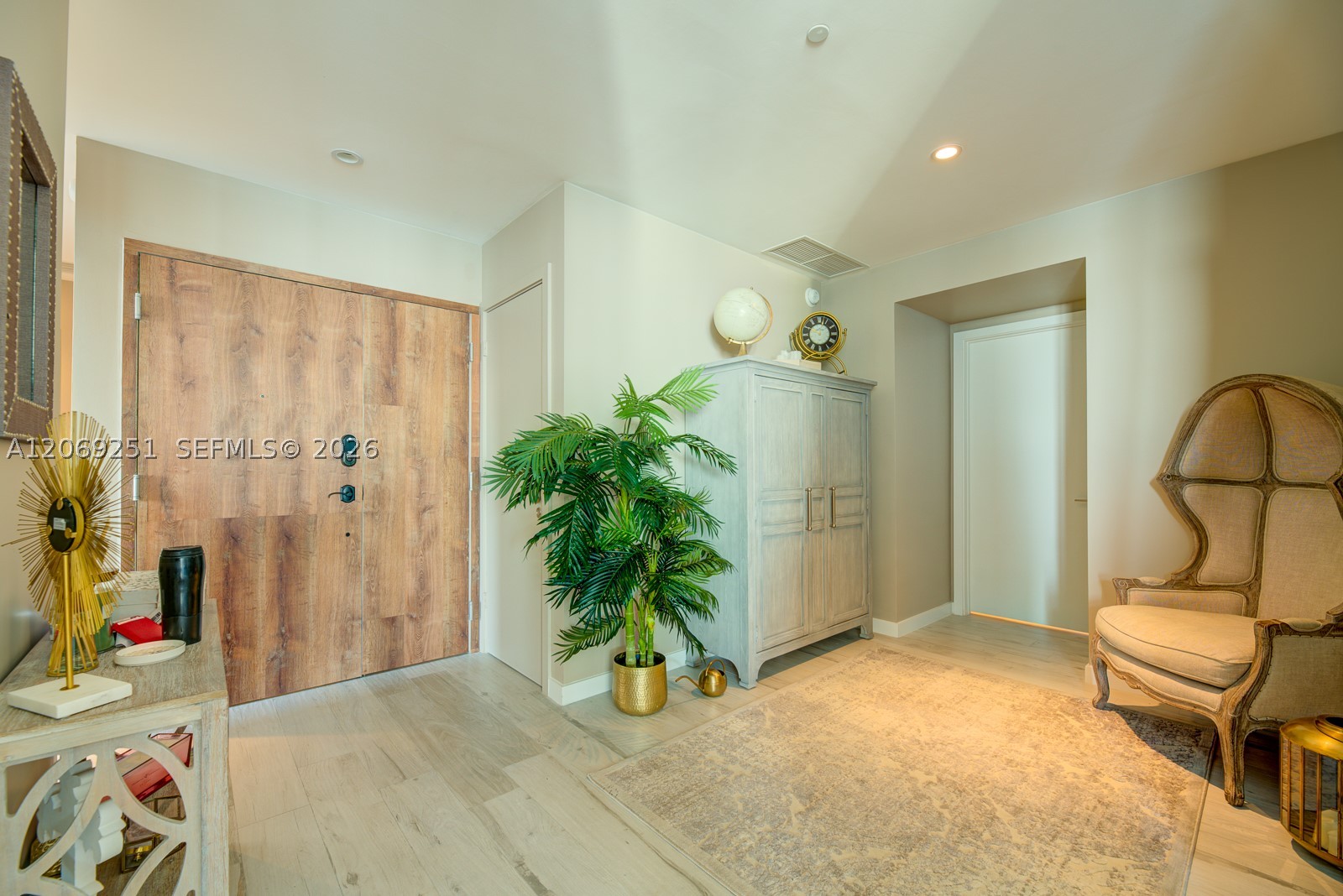 480 NE 31 ST #2601, Miami FL 33137