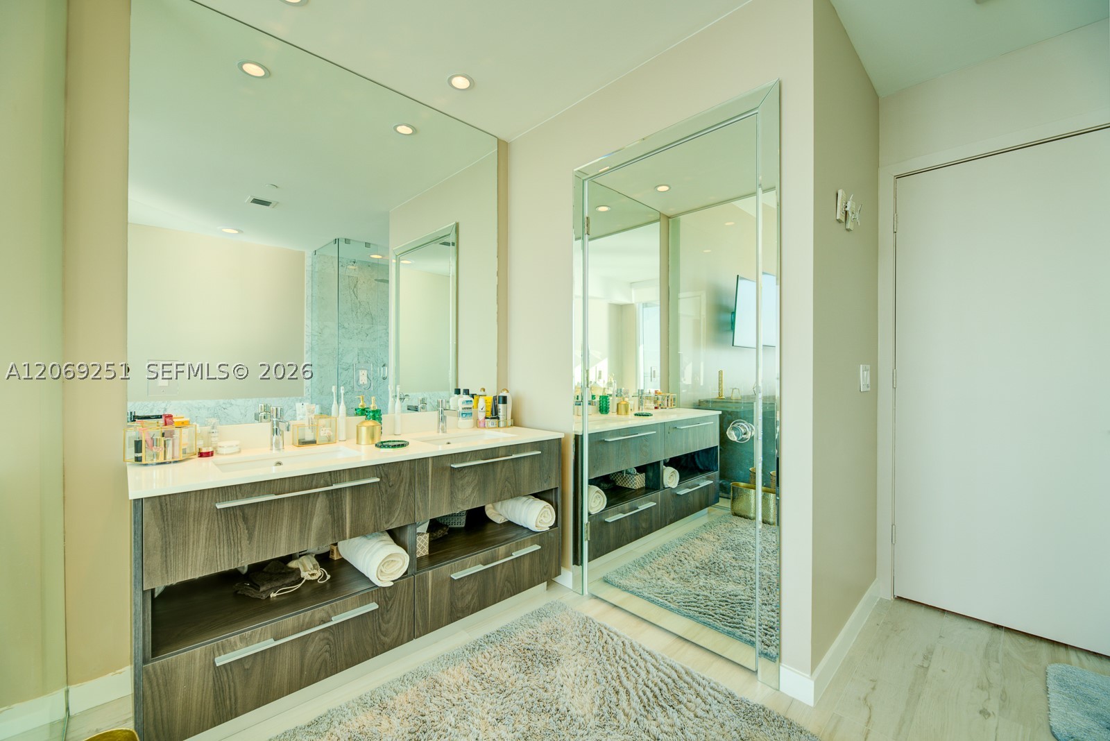 480 NE 31 ST #2601, Miami FL 33137
