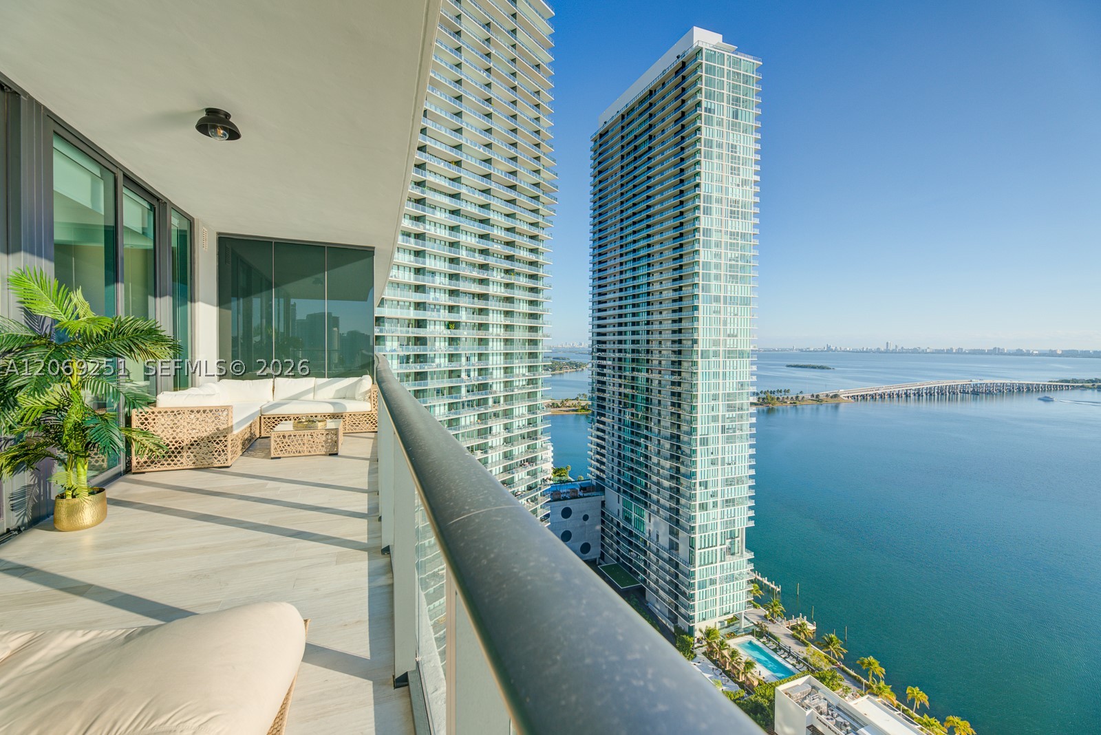 480 NE 31 ST #2601, Miami FL 33137
