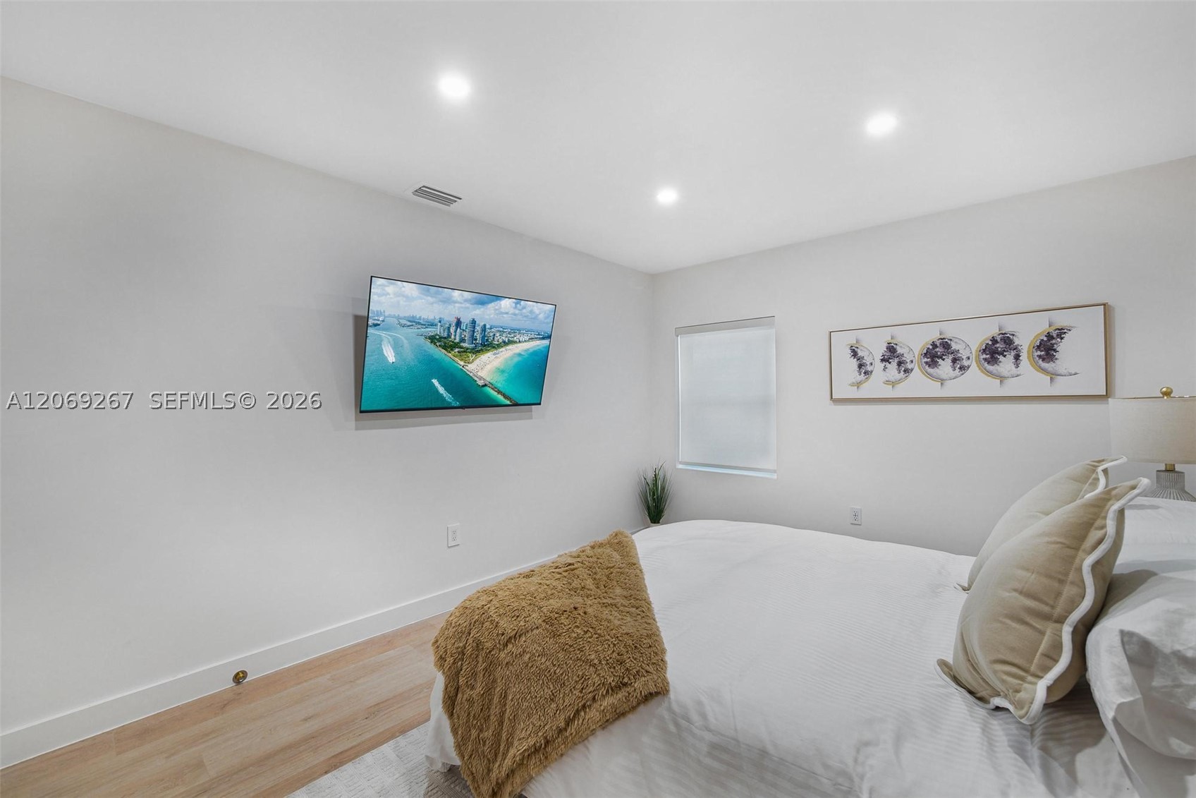 12325 NE 11th Pl, North Miami FL 33161