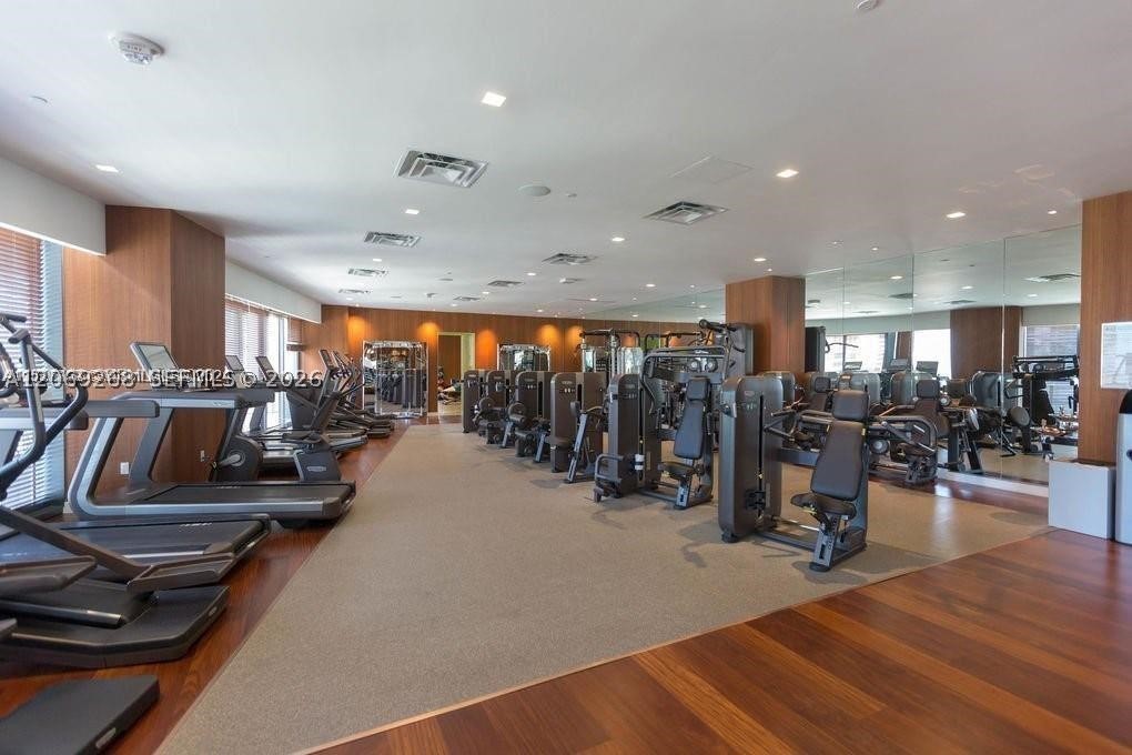 801 S Miami Ave #2006, Miami FL 33130