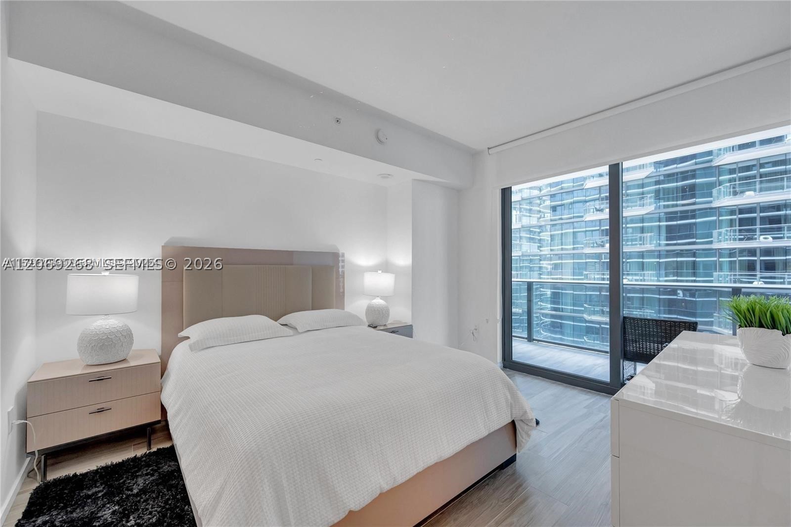 801 S Miami Ave #2006, Miami FL 33130