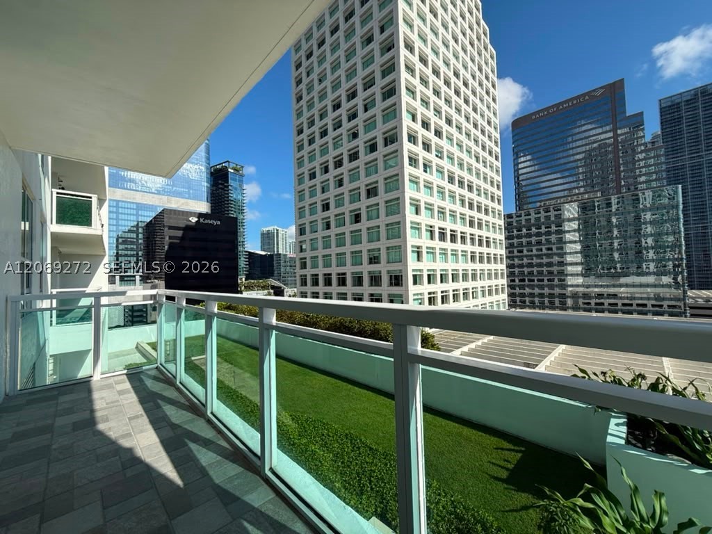 950 Brickell Bay Dr #1108, Miami FL 33131