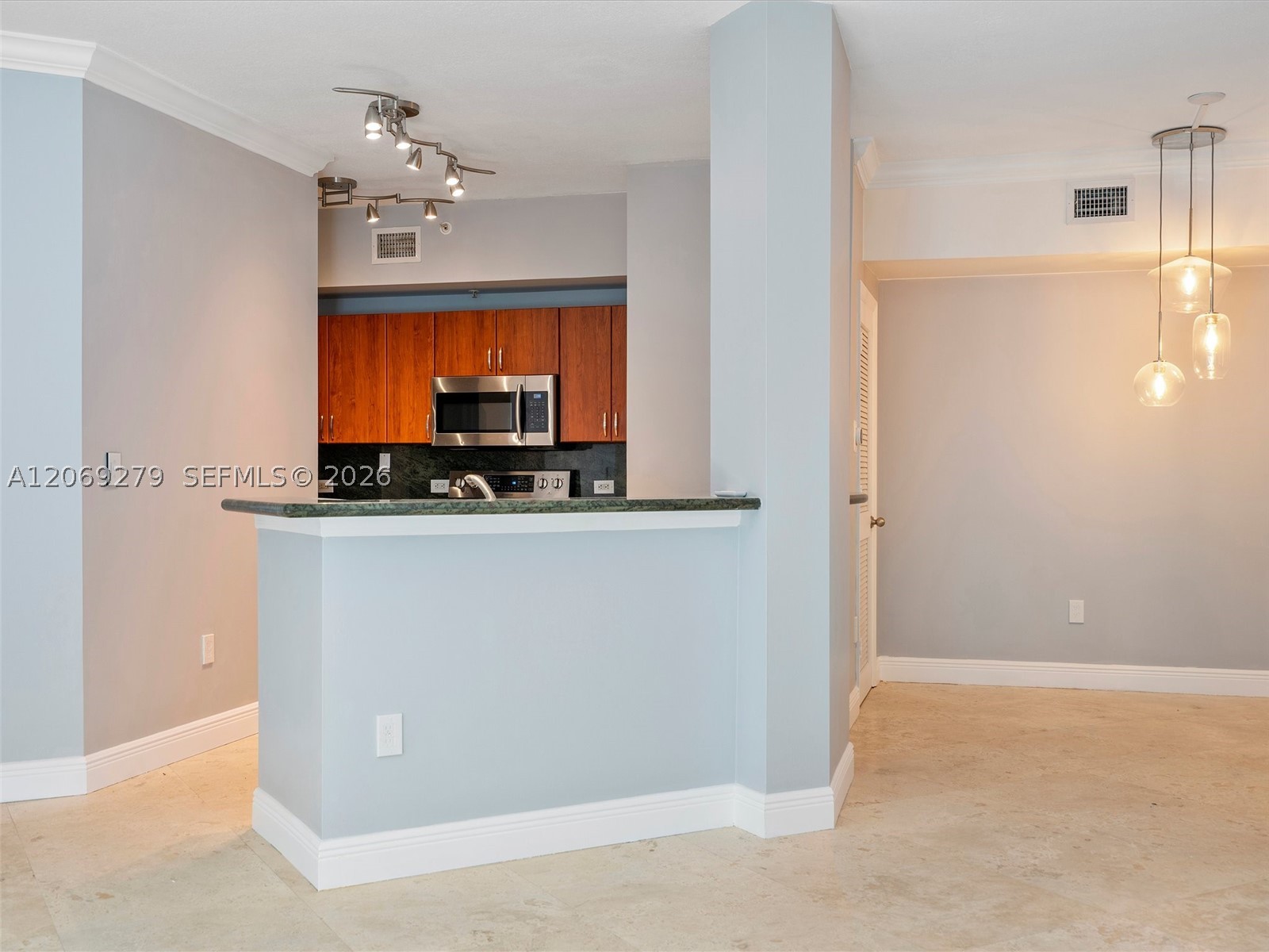 9172 Collins Ave #216, Surfside FL 33154