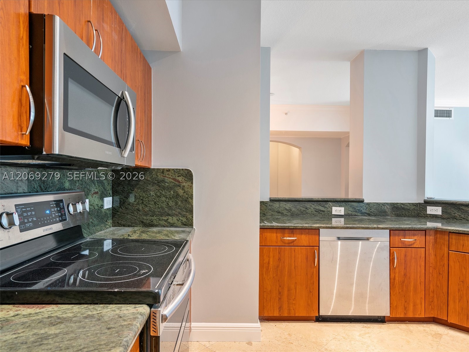 9172 Collins Ave #216, Surfside FL 33154