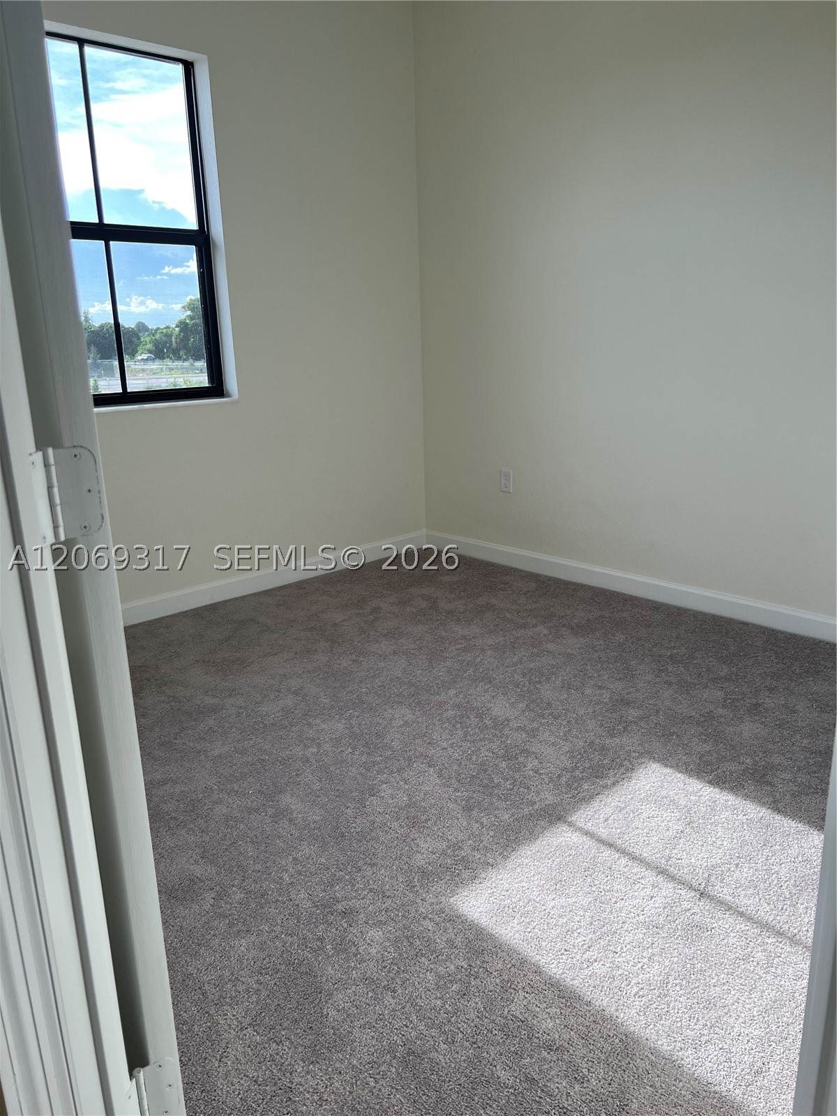 11447 W 34th Ct, Hialeah FL 33018