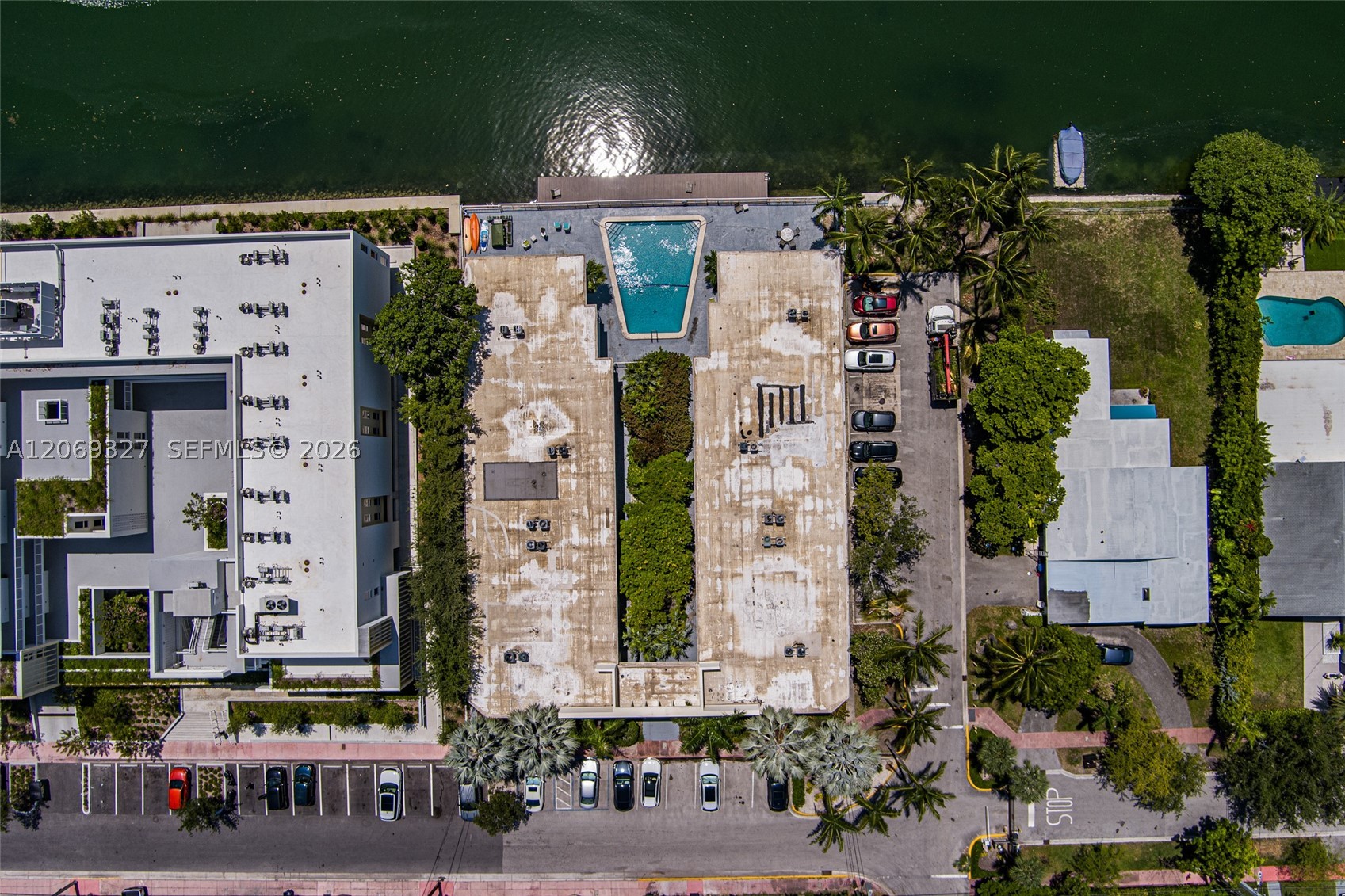 350 S Shore Dr #15, Miami Beach FL 33141