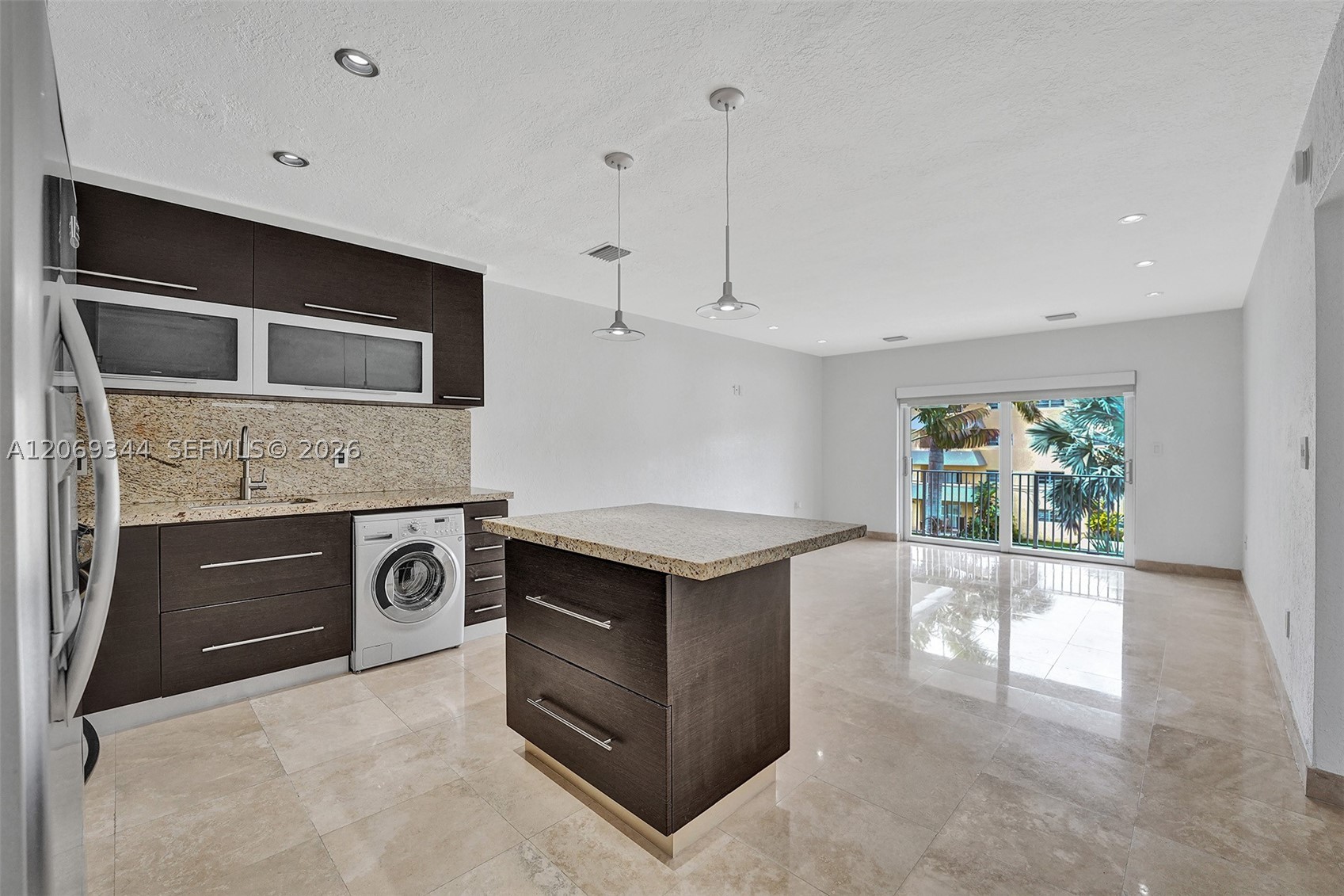 7401 SW 82nd St #302S, Miami FL 33143