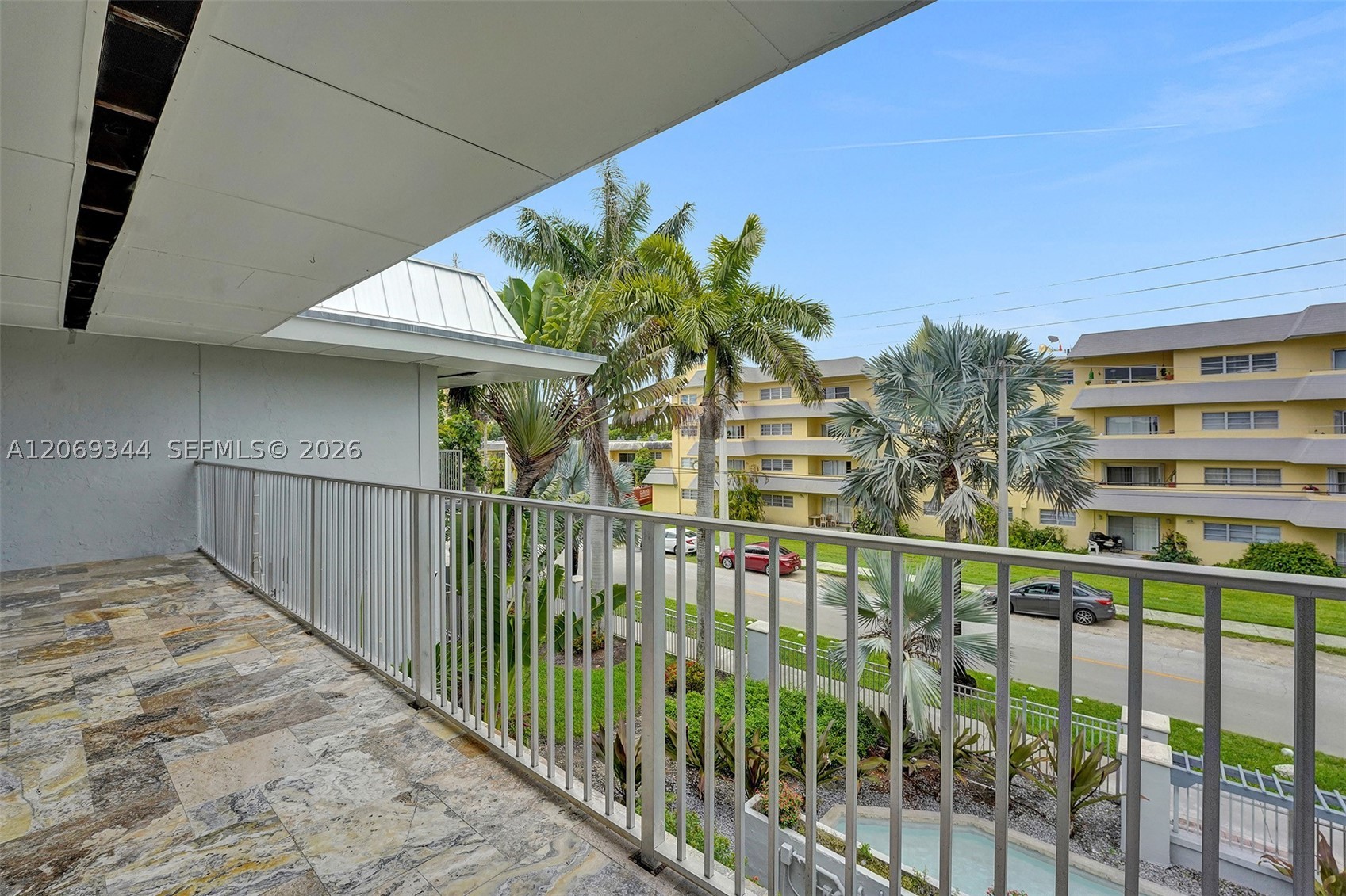 7401 SW 82nd St #302S, Miami FL 33143