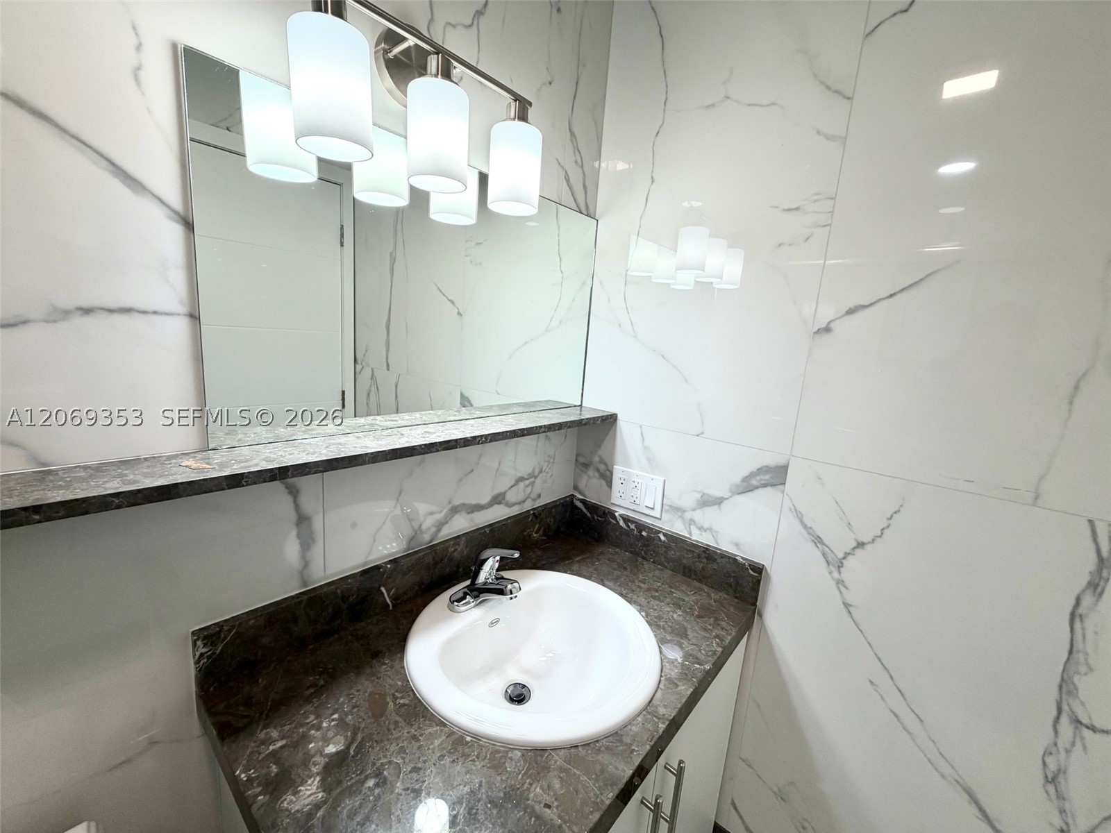 931 SW 82nd Ave #3, Miami FL 33144