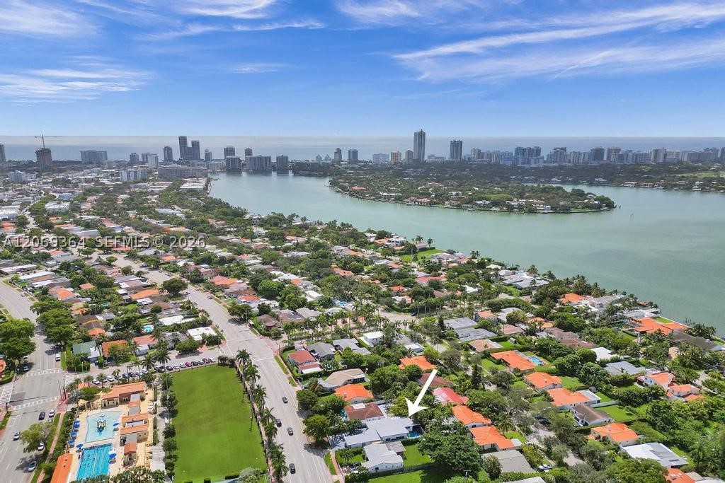 1750 71st St, Miami Beach FL 33141