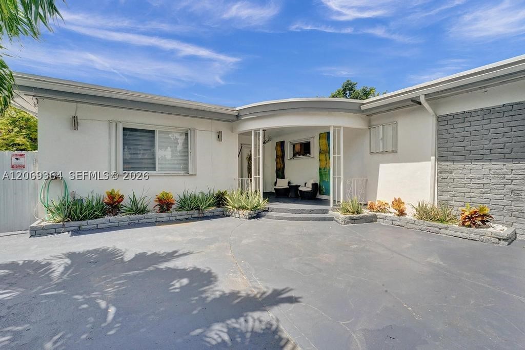 1750 71st St, Miami Beach FL 33141