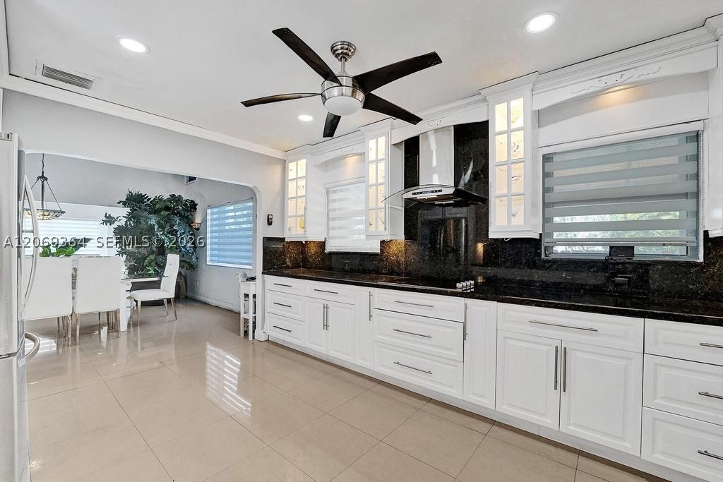 1750 71st St, Miami Beach FL 33141