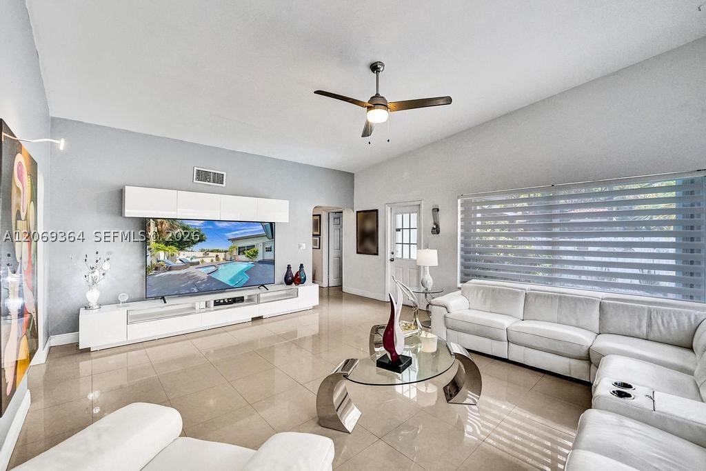 1750 71st St, Miami Beach FL 33141