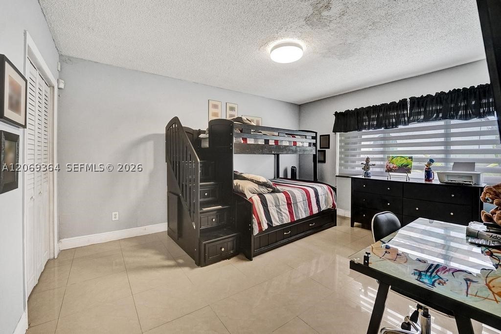 1750 71st St, Miami Beach FL 33141