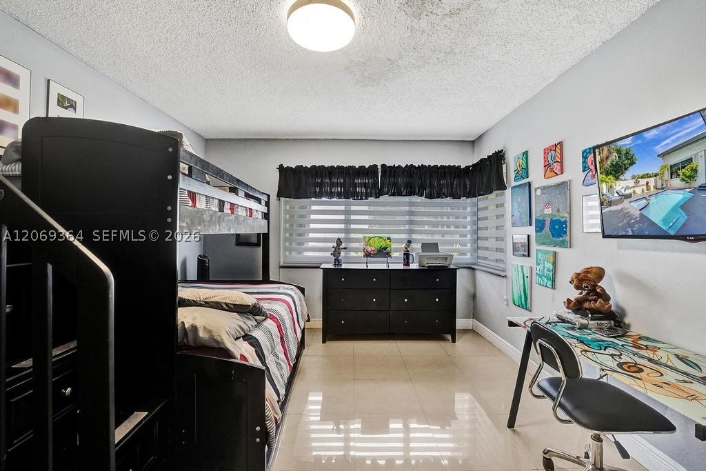 1750 71st St, Miami Beach FL 33141