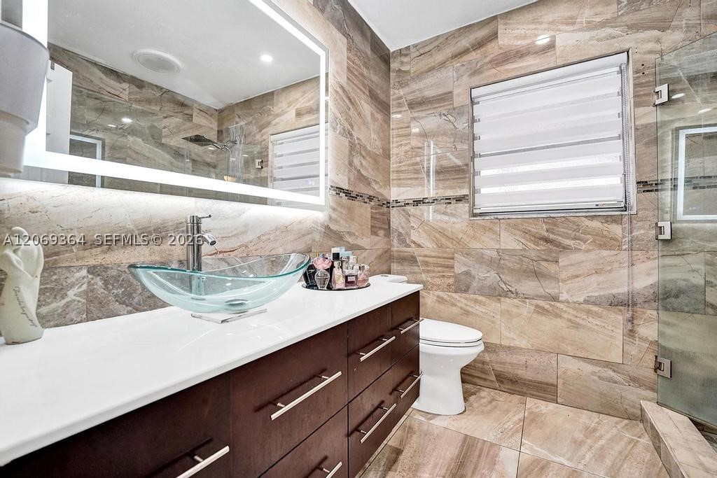1750 71st St, Miami Beach FL 33141