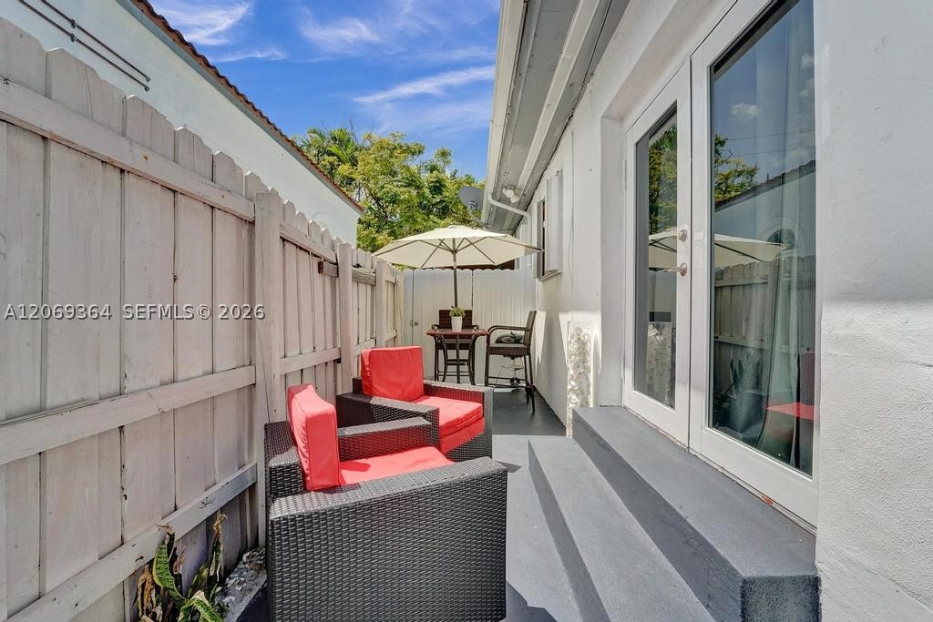 1750 71st St, Miami Beach FL 33141