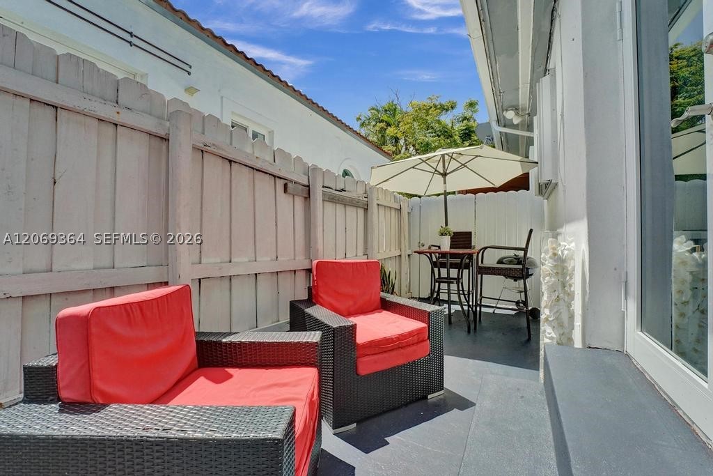 1750 71st St, Miami Beach FL 33141