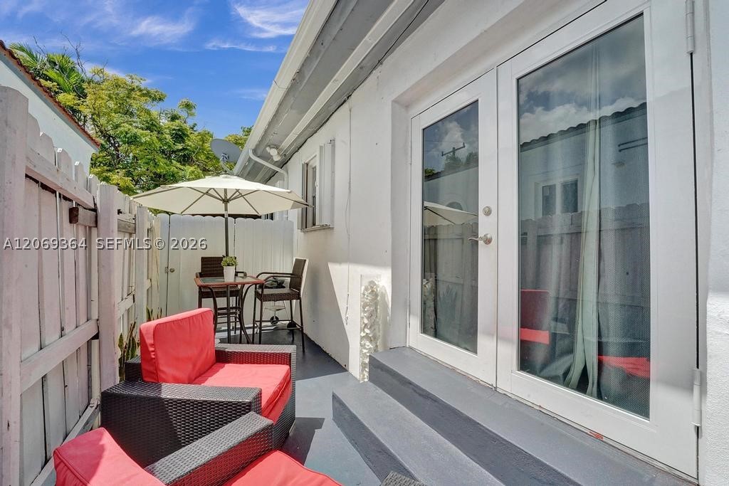 1750 71st St, Miami Beach FL 33141