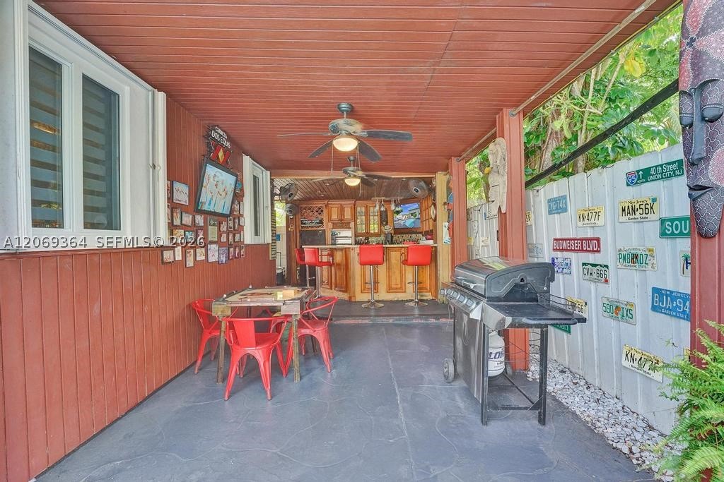 1750 71st St, Miami Beach FL 33141