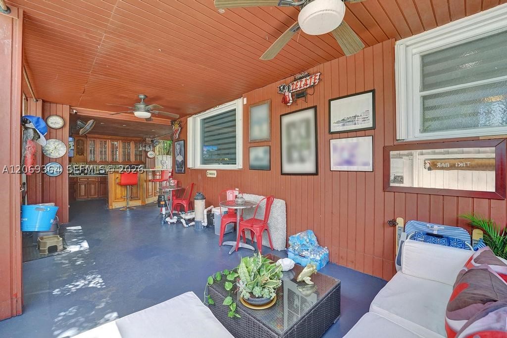 1750 71st St, Miami Beach FL 33141