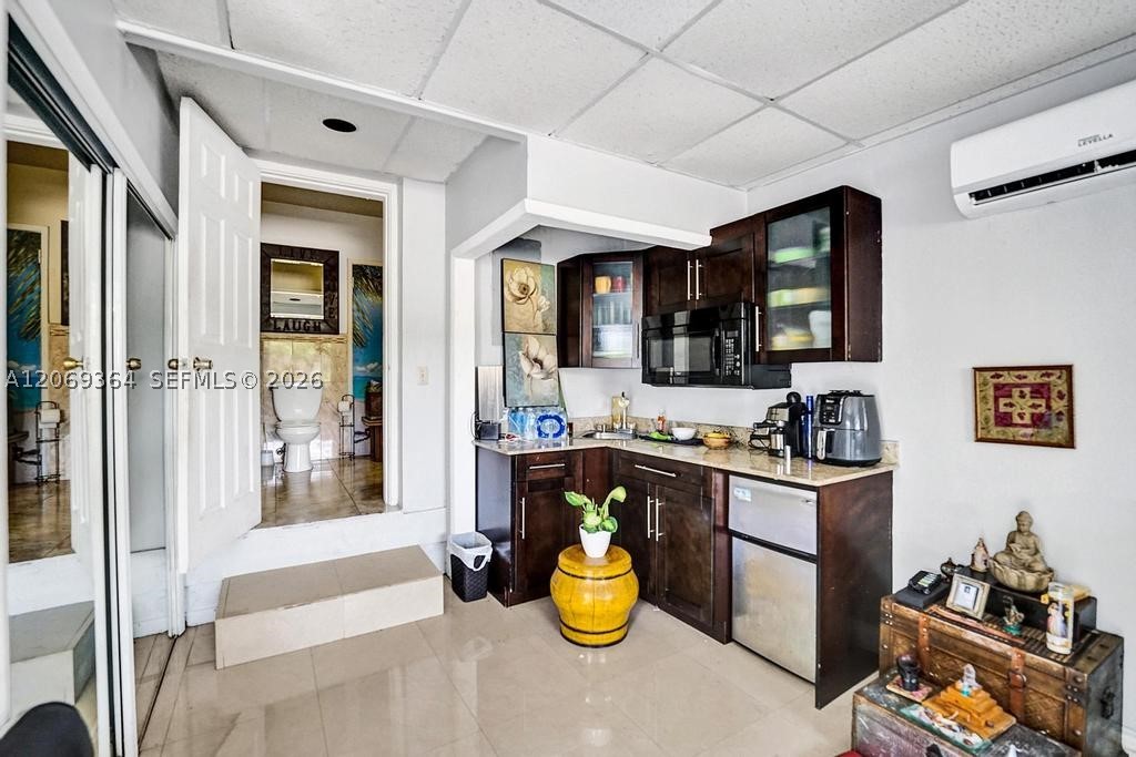 1750 71st St, Miami Beach FL 33141