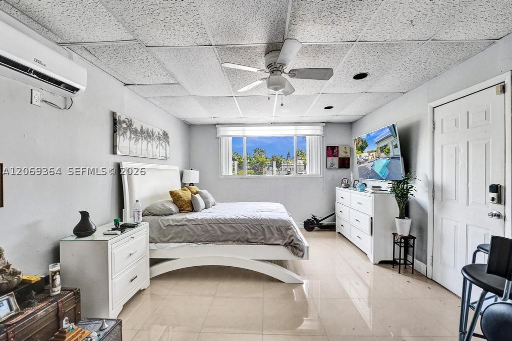 1750 71st St, Miami Beach FL 33141