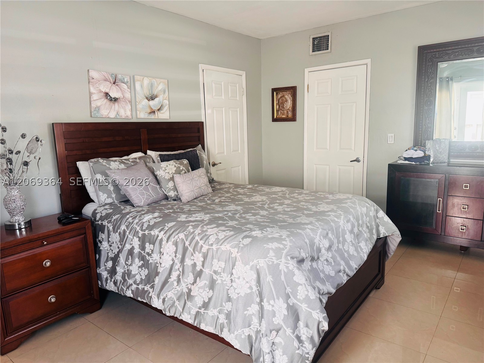1750 71st St, Miami Beach FL 33141