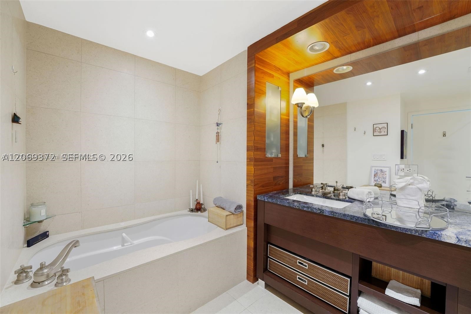 6799 Collins Ave #804, Miami Beach FL 33141