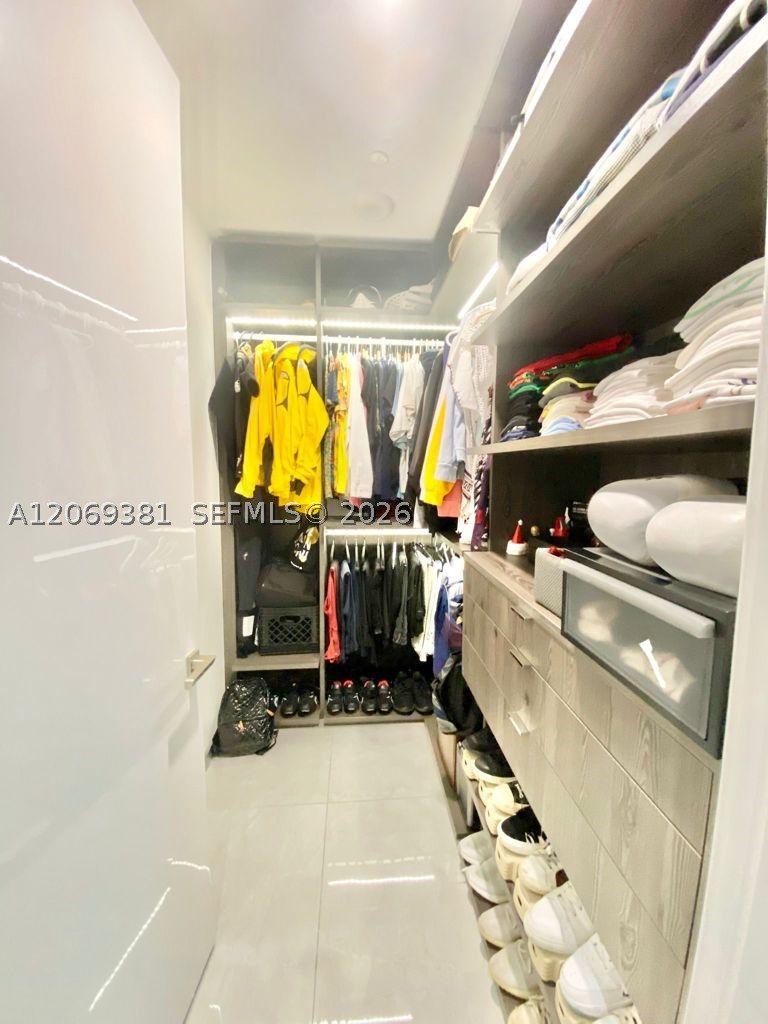 16901 Collins Ave #701, Sunny Isles Beach FL 33160