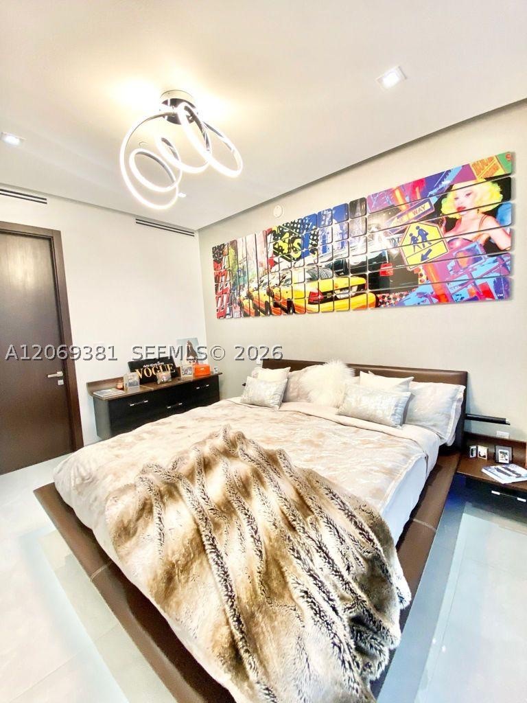 16901 Collins Ave #701, Sunny Isles Beach FL 33160