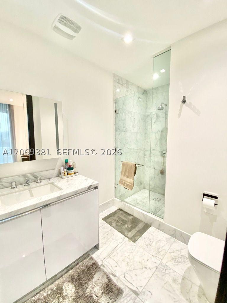 16901 Collins Ave #701, Sunny Isles Beach FL 33160